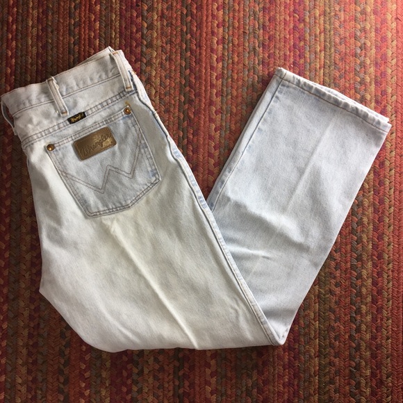 Wrangler Denim - VINTAGE LIGHT WASH WRANGLER DENIM